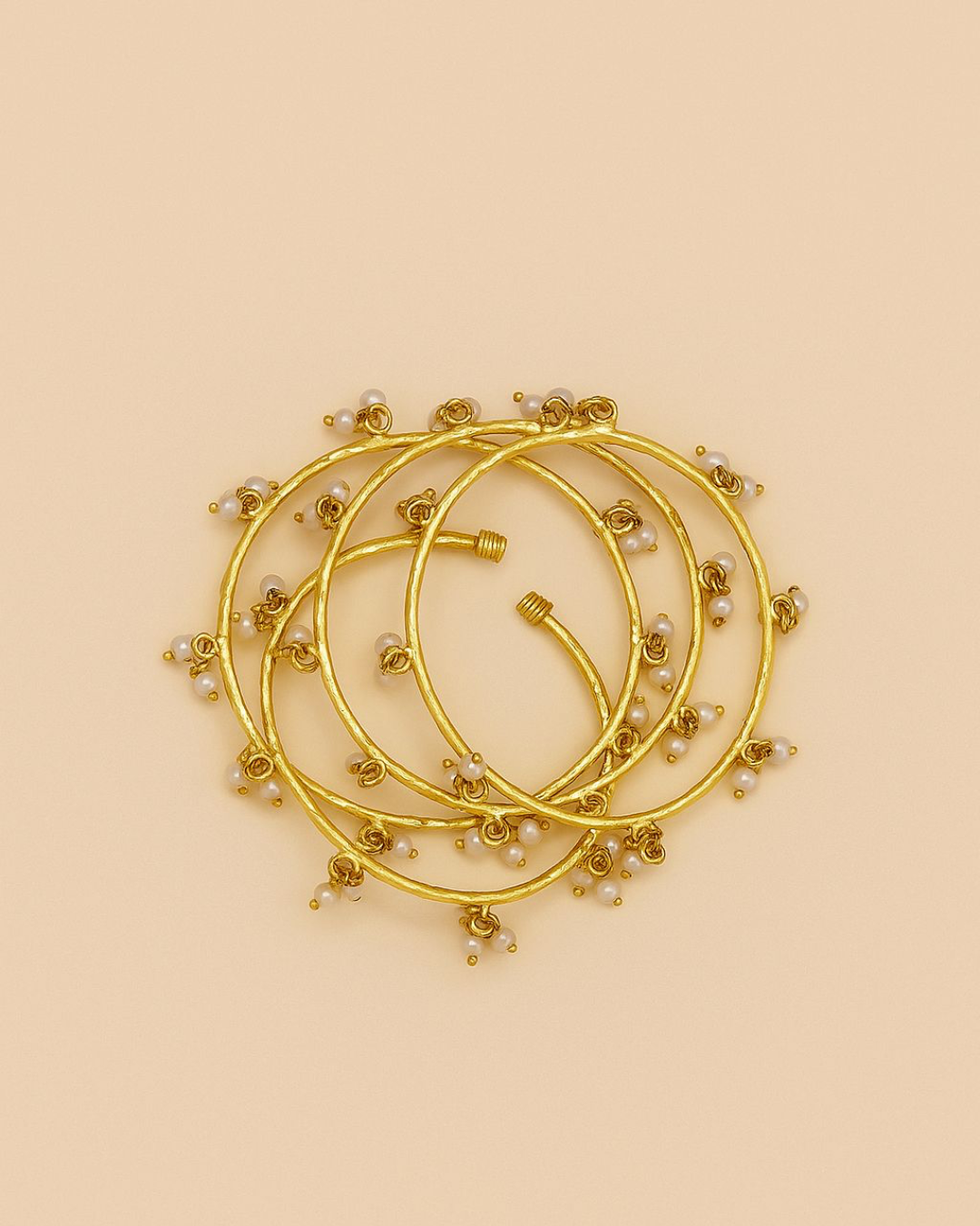 Taara Pearl Bangle